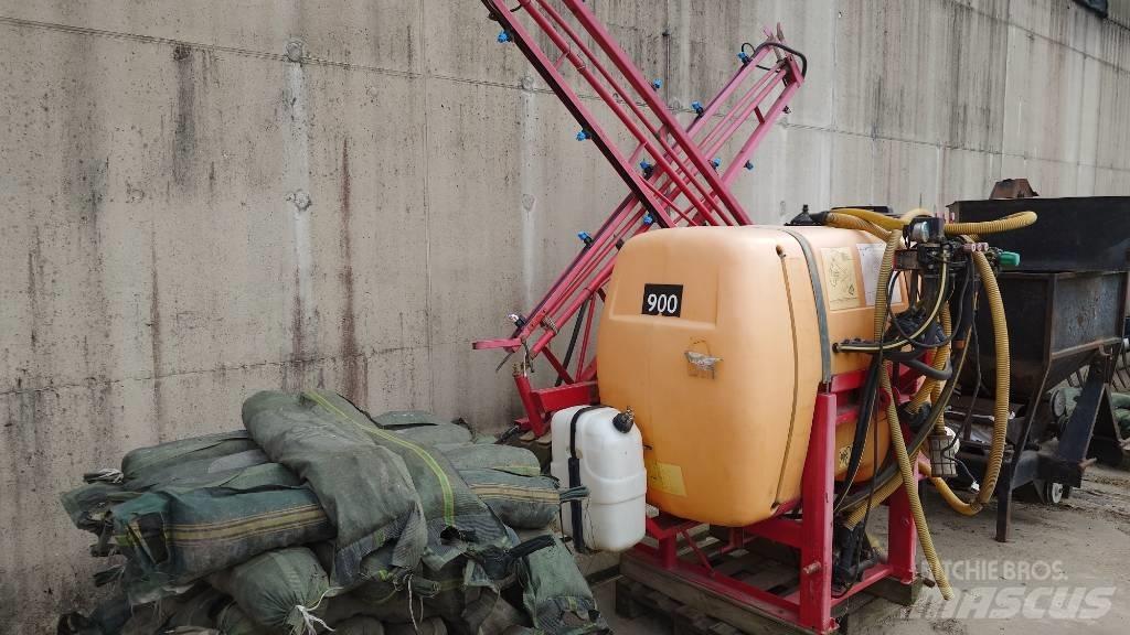 Junkkari 87900 承載式噴霧機