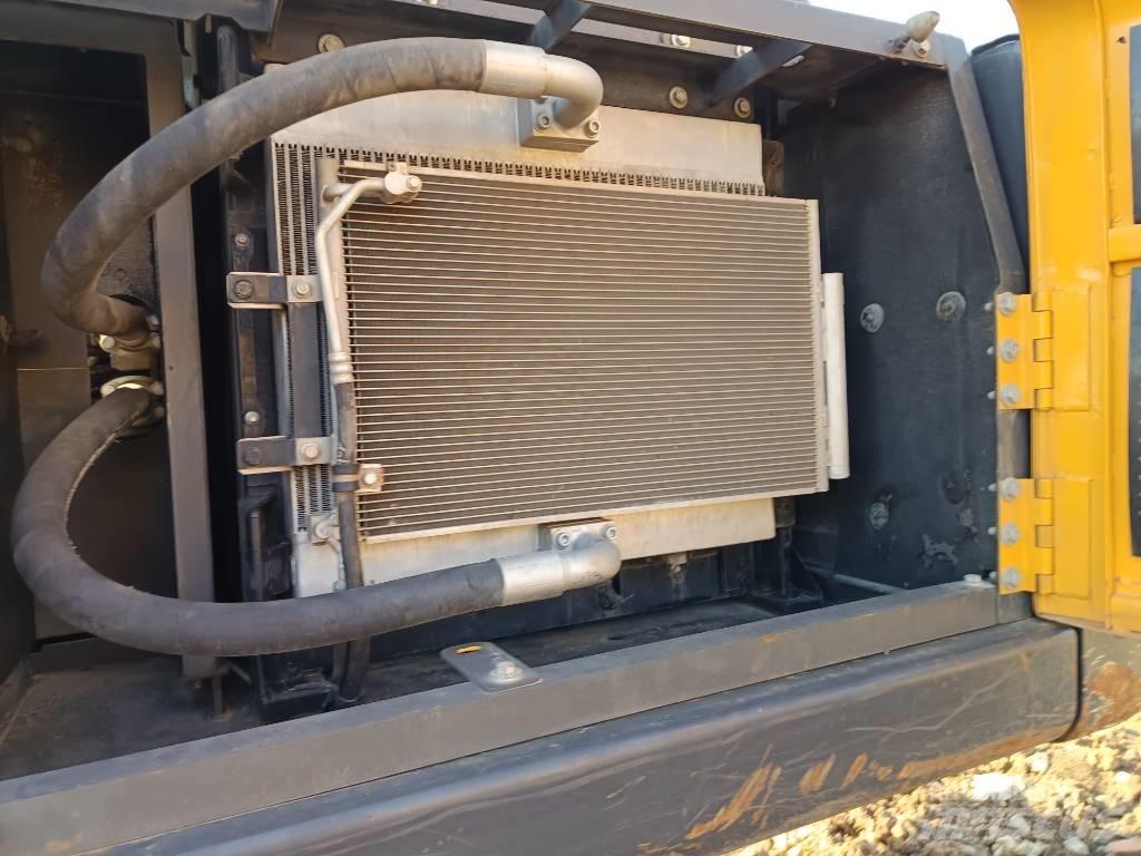Volvo EC 240 履帶式 挖土機/掘鑿機/挖掘機