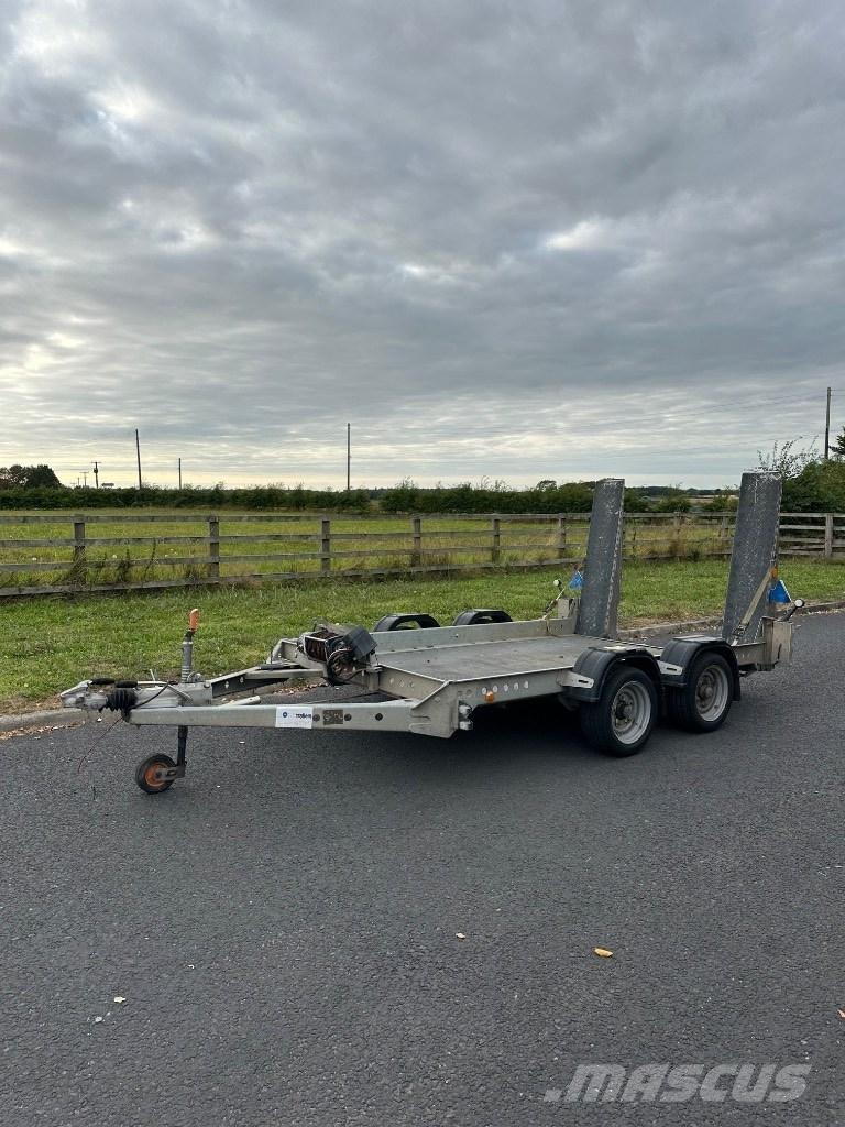  MOTIV TC3000 輕型拖車