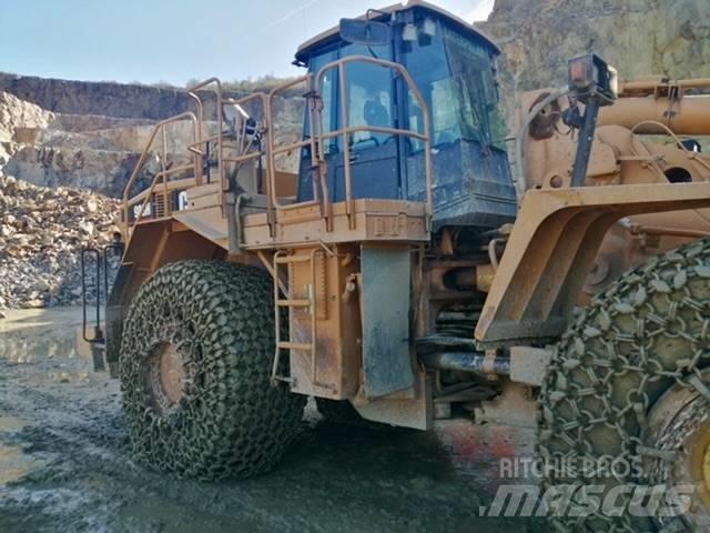 CAT 988 H 輪胎式裝載機