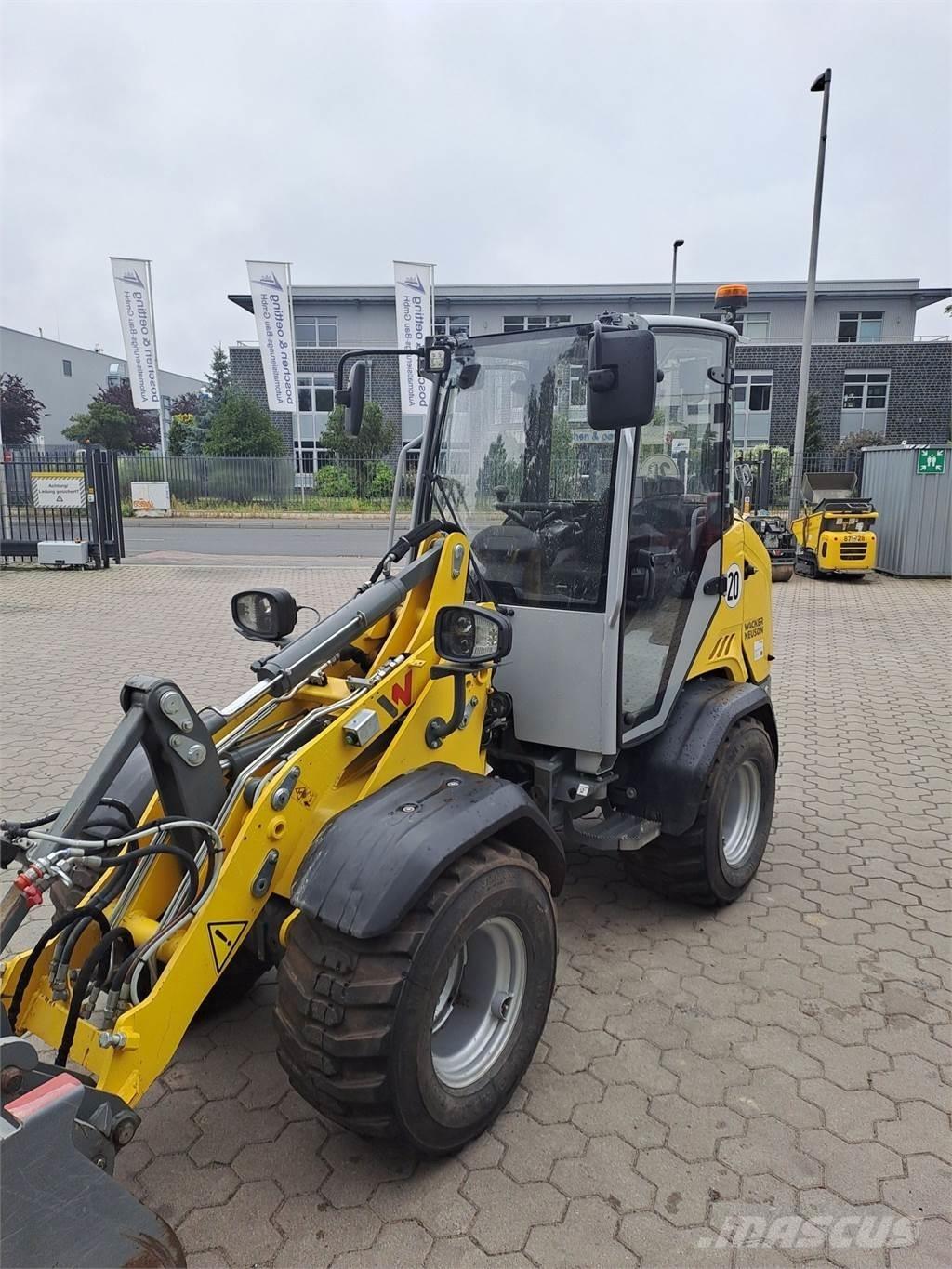 Wacker Neuson WL28 輪胎式裝載機