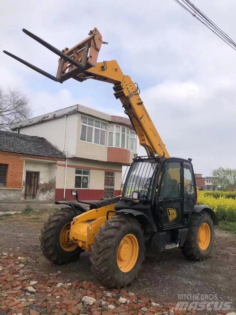 JCB 535-95 伸縮臂操作車