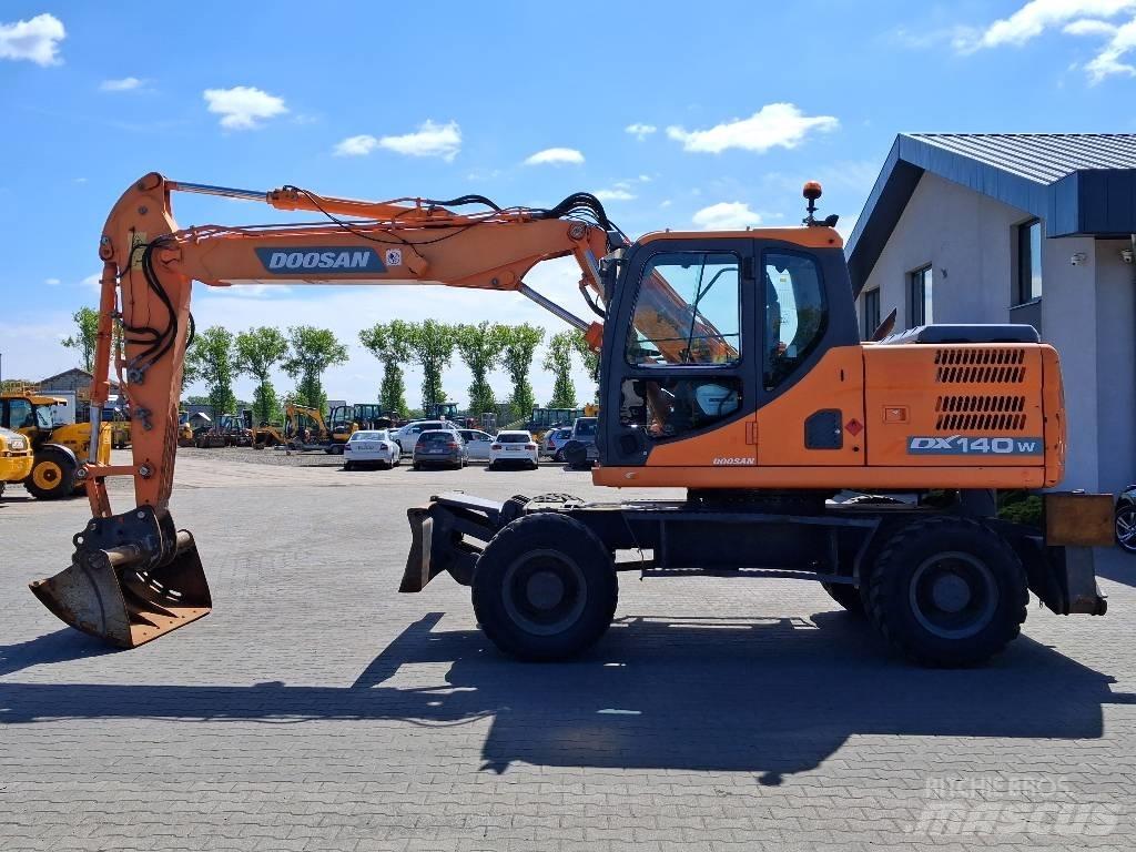 Doosan DX 140 W-3 旋轉式挖土機/掘鑿機/挖掘機