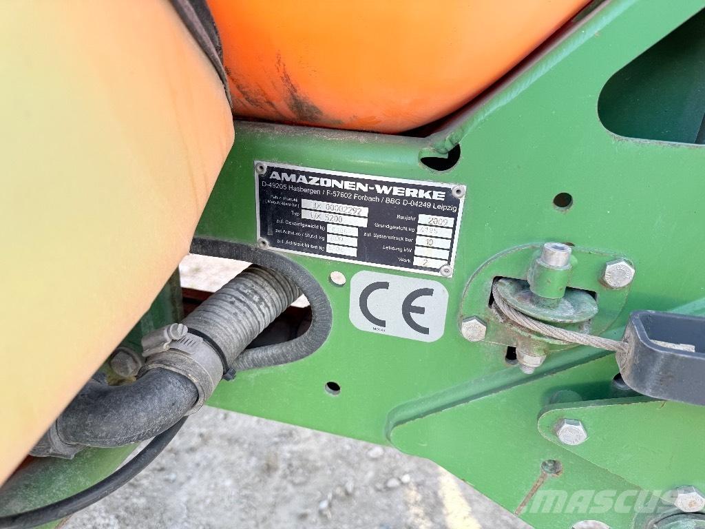 Amazone UX 5200 36m 牽引式噴霧機