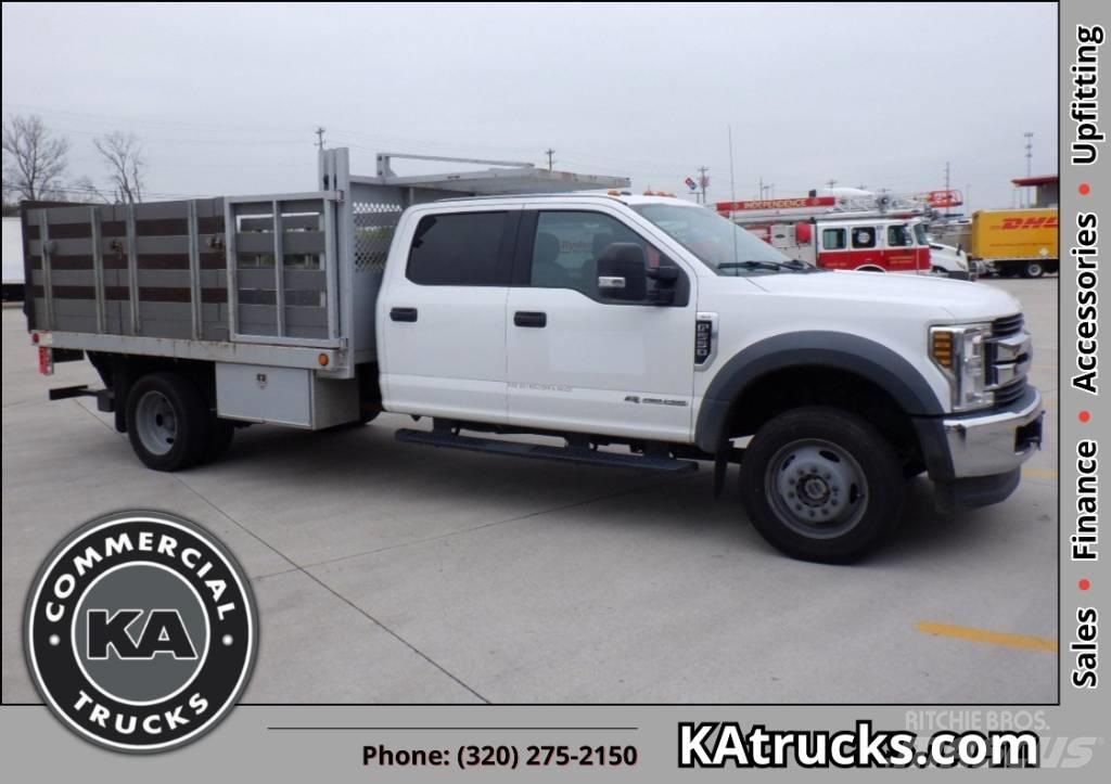 Ford F 550 XLT SD 平板式/側卸式卡車