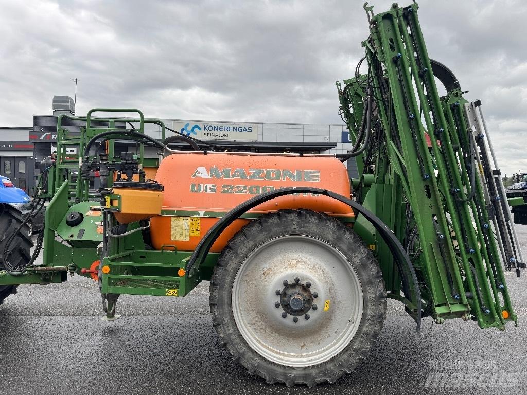Amazone UG 2200 Nova 牽引式噴霧機