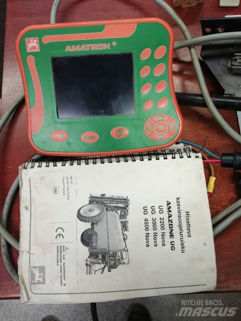 Amazone UG 2200 Nova 牽引式噴霧機