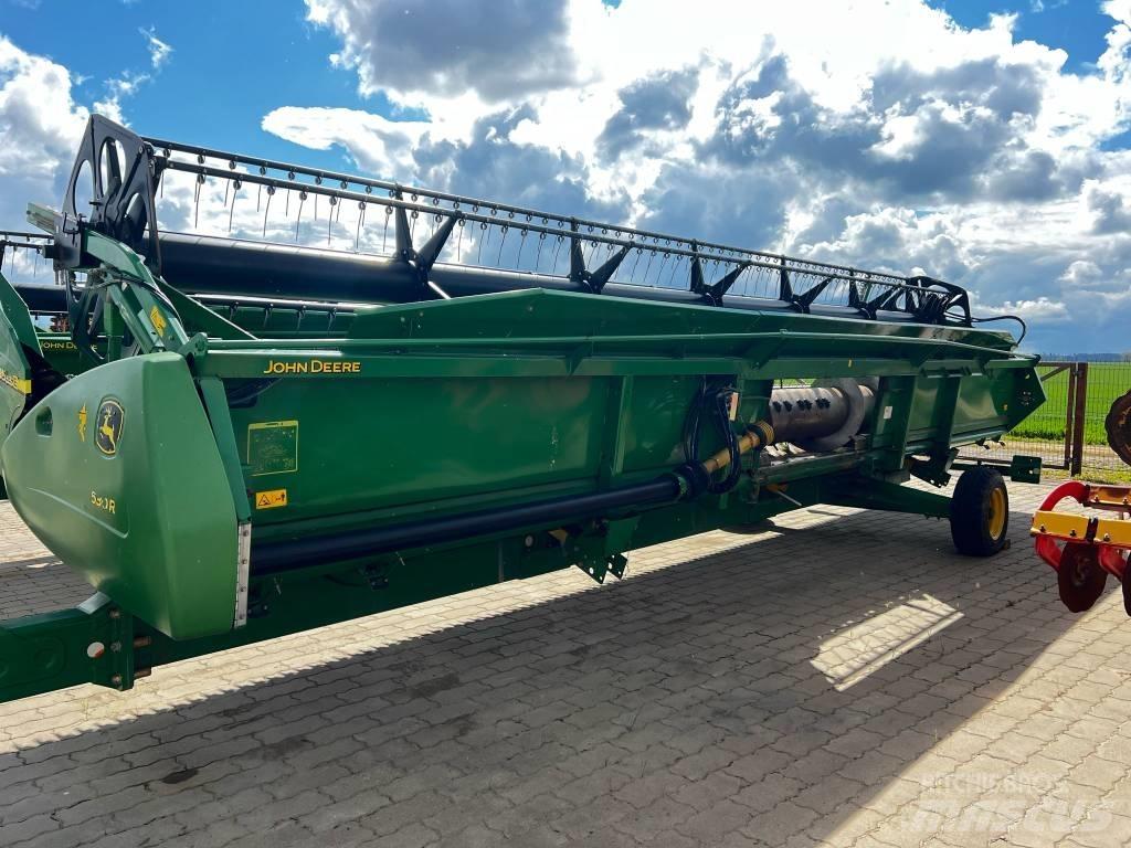 John Deere 630 R 聯合收割機頭