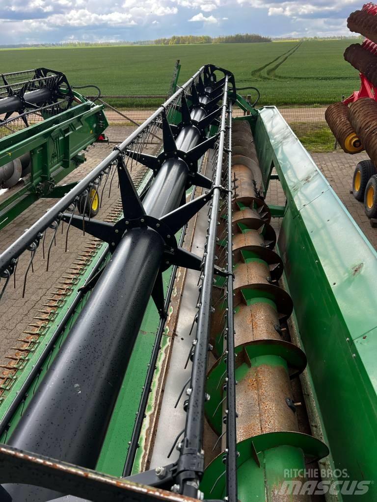 John Deere 630 R 聯合收割機頭