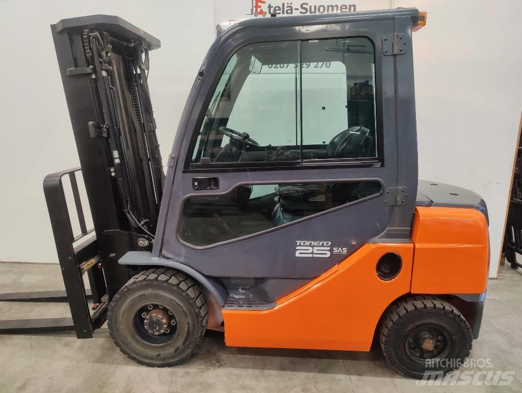 Toyota 02-8 FDF25 柴油卡車