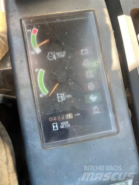 Takeuchi TB 23 R 小型挖土機/掘鑿機<7t(小型挖掘機)