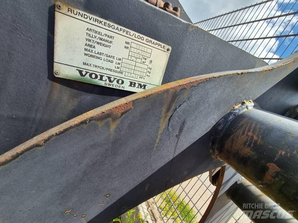 Volvo BM Holzgreifer 廢棄物/工業用操作車