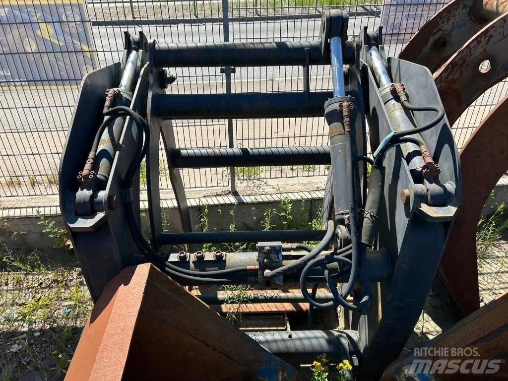 Volvo BM Holzgreifer 廢棄物/工業用操作車