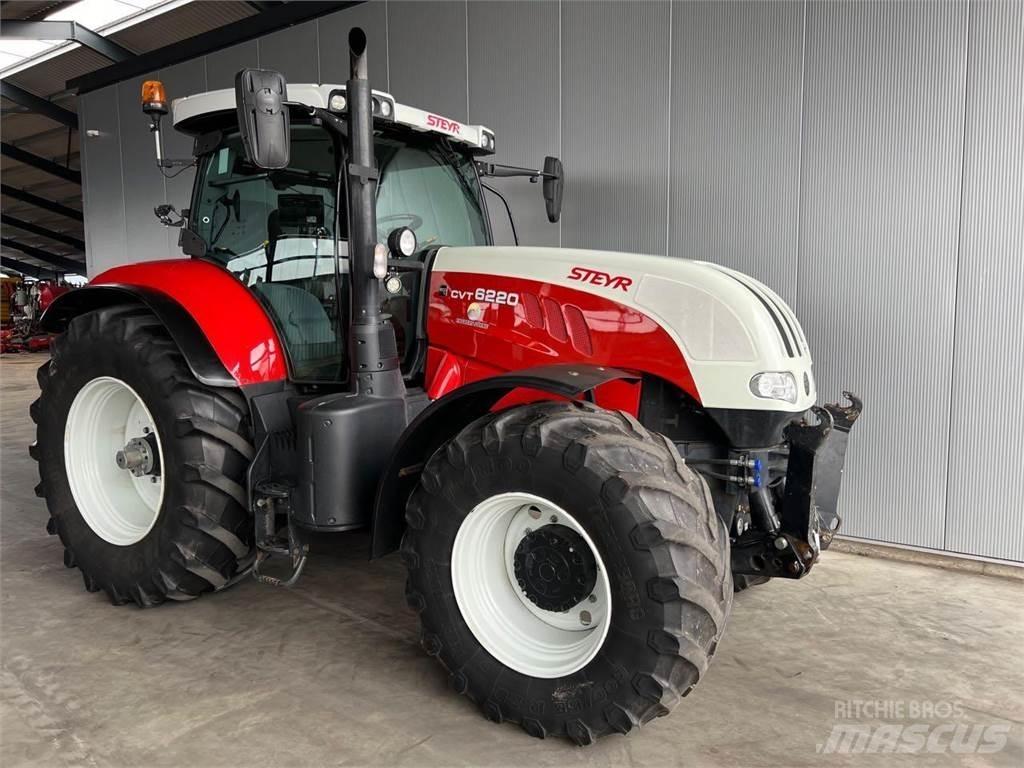Steyr CVT 6220 曳引機