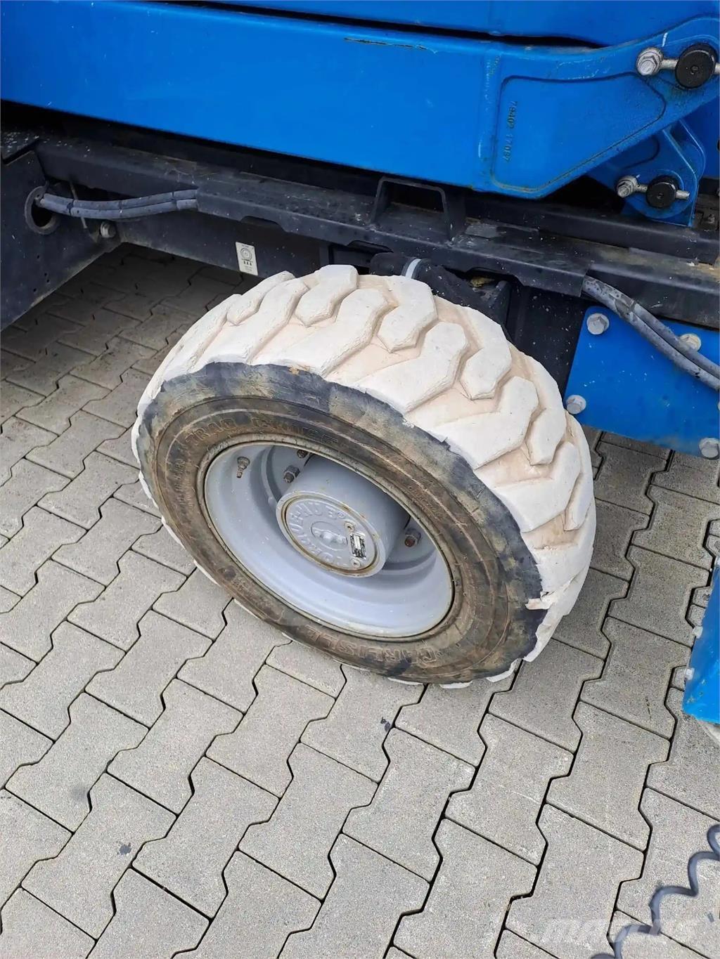 Genie GS 3384 RT 剪式升降機