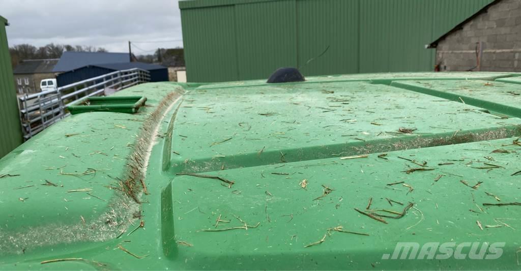 John Deere 6120R 曳引機