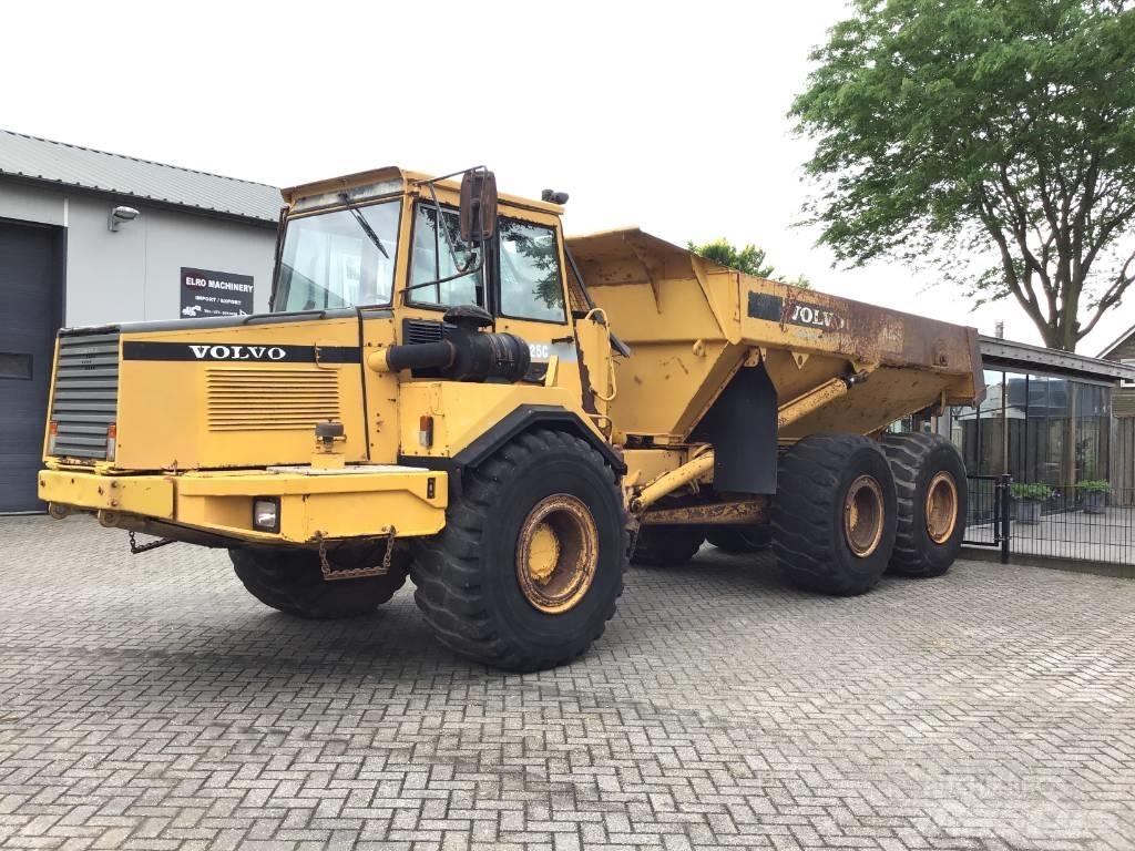 Volvo A 25 C 鉸接式起吊車