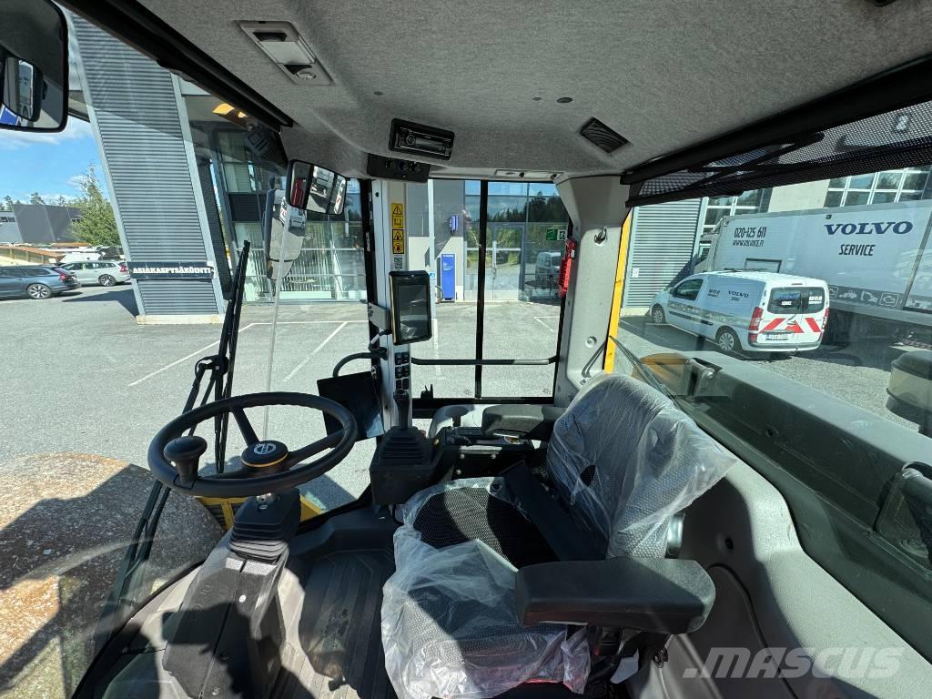 Volvo SD 135 B 單輪滾壓機