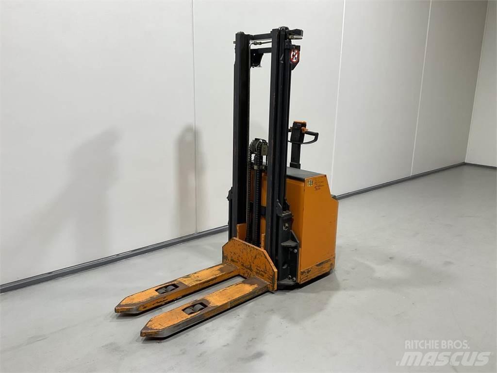 Still EGV-S13 自走式堆積機