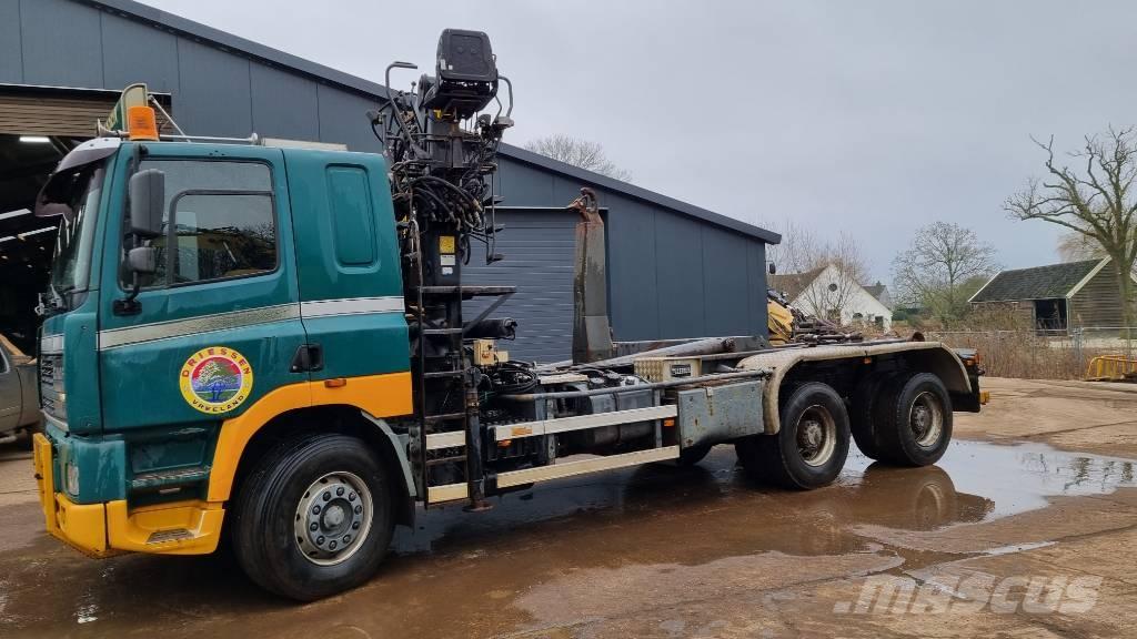 Ginaf M 3232-S 吊鉤式起重車