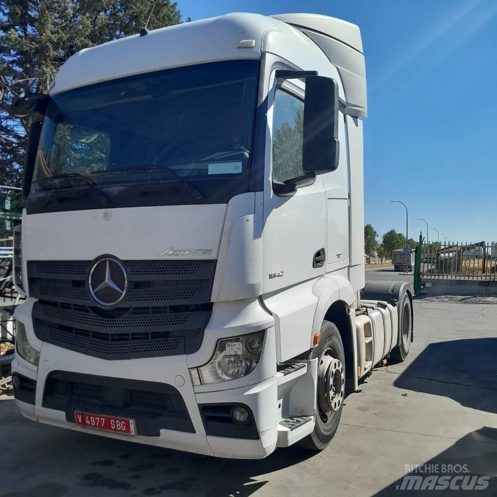 Mercedes-Benz 1842 曳引機組件