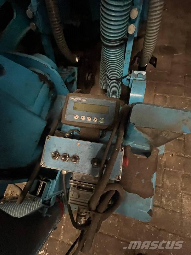 Monosem NG PLUS 12 精密播種機