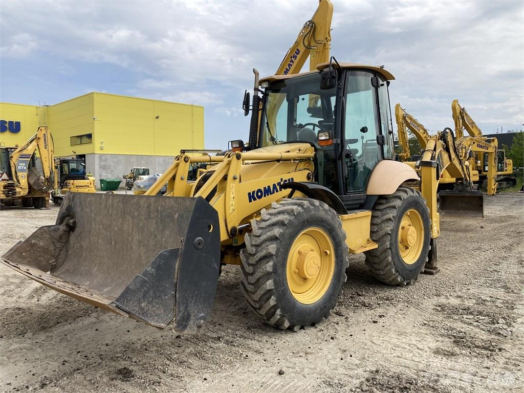 Komatsu WB93S-5E0 反鏟裝載機