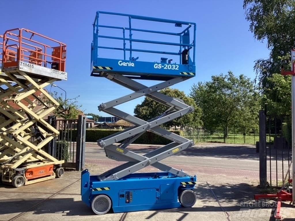 Genie GS2032 剪式升降機
