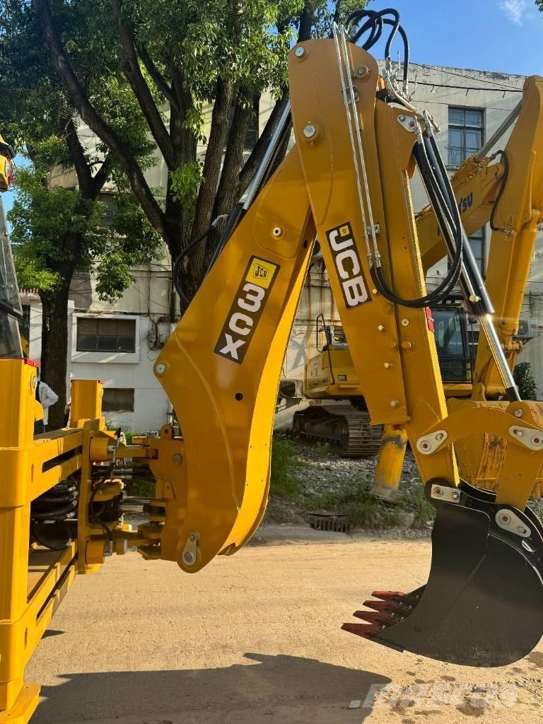 JCB 3 CX 反鏟裝載機