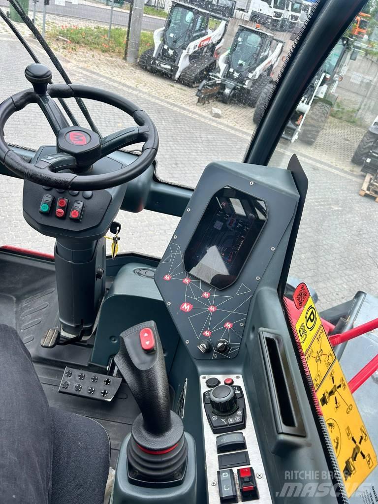 Magni RTH 5.21 伸縮臂操作車