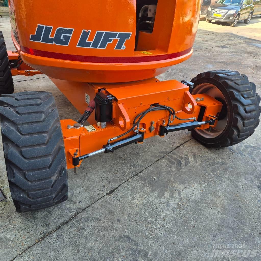 JLG 600 AJ 曲臂高空作業車