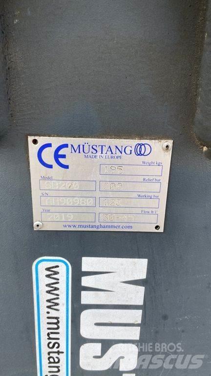 Mustang SB 200 鐵鎚/碎石機