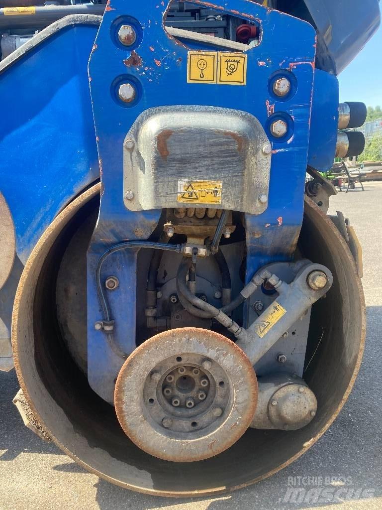 Hamm HD 12 VV 雙輪滾壓機
