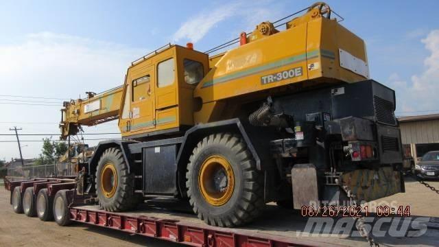 Tadano TR 300 E-1 越野起重機
