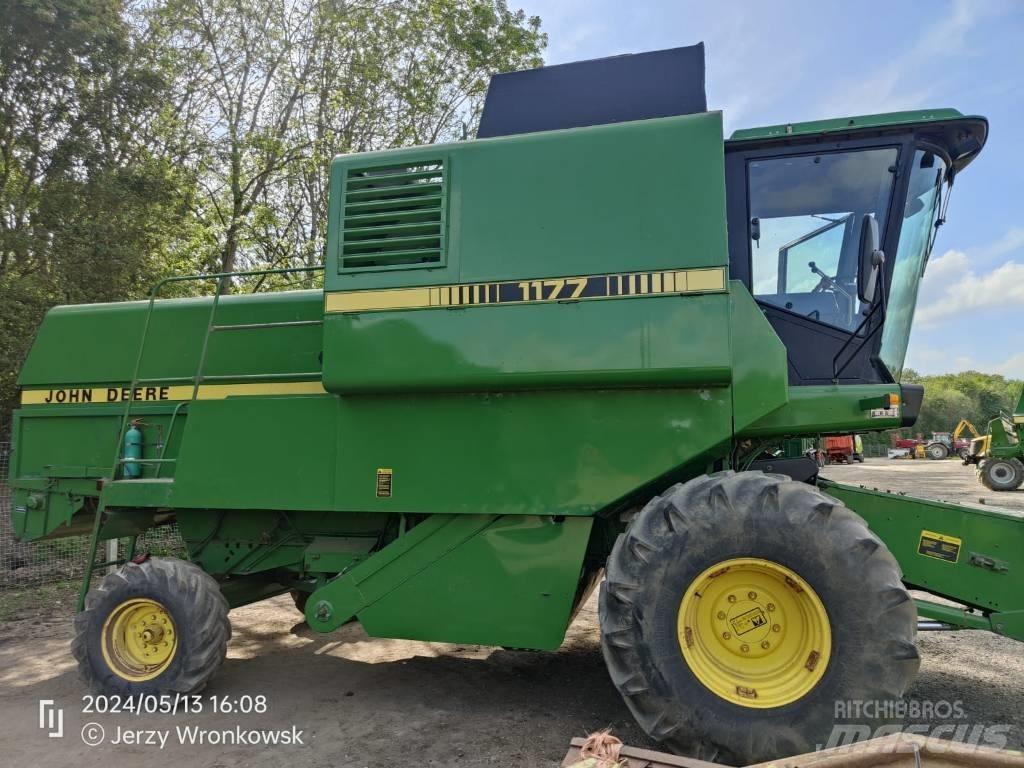 John Deere 1177 聯合收穫機