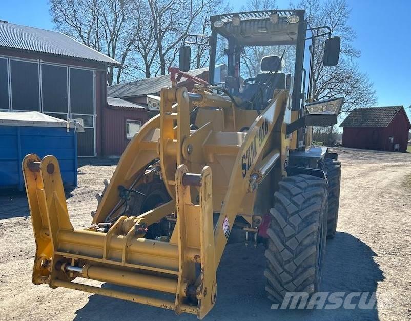  SZM 928 輪胎式裝載機