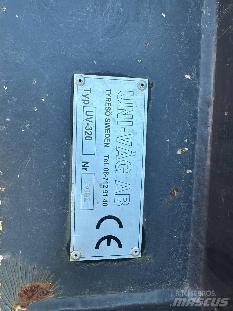 Uni-väg UV-320 其他農業機械