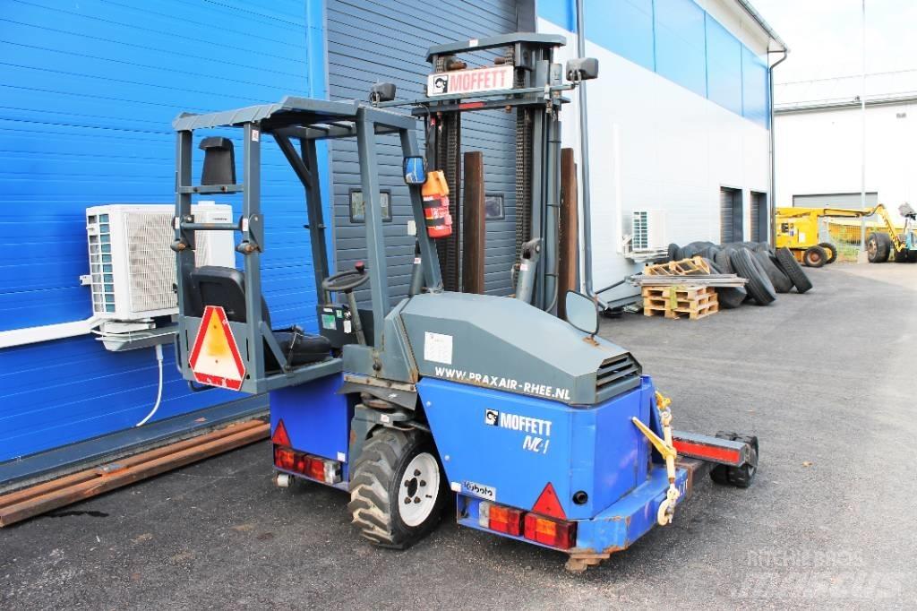 Moffett M4 20.1 卡車載式堆高機