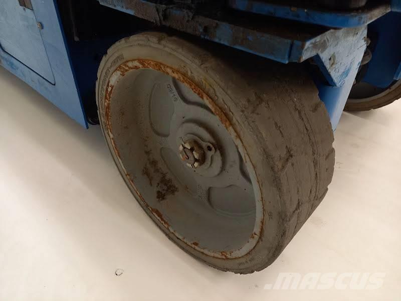 Genie GS 2032 剪式升降機