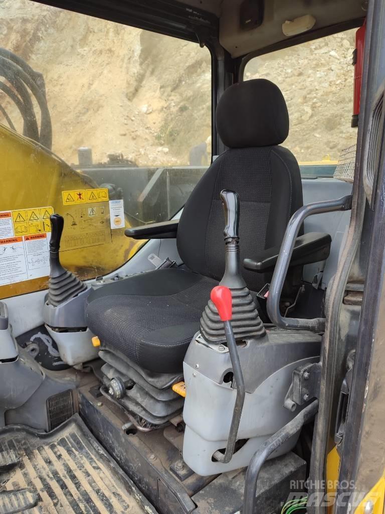 Komatsu PC 228 LC-3 履帶式 挖土機/掘鑿機/挖掘機