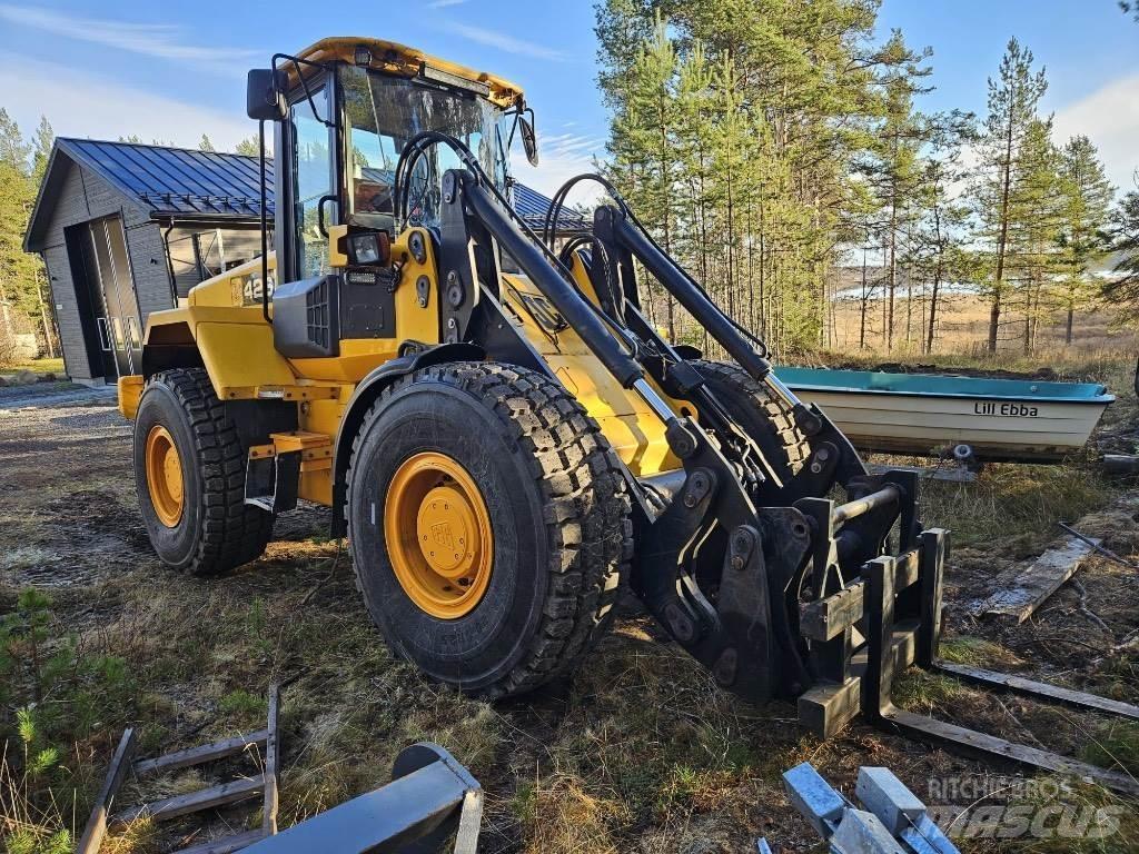 JCB 426 HT 輪胎式裝載機