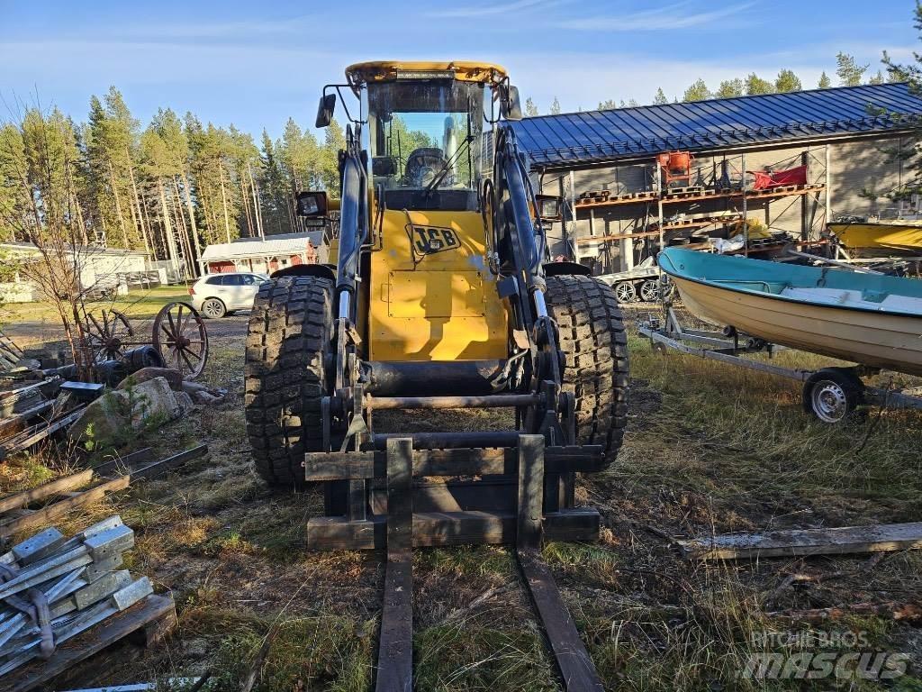 JCB 426 HT 輪胎式裝載機