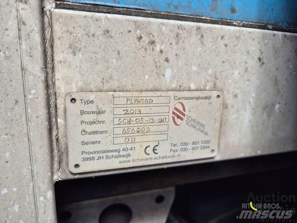 Volvo FL240 貨箱式卡車
