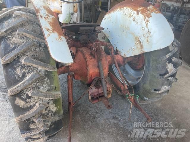 Ford 800 曳引機