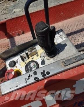 SkyJack SJ III 3219 剪式升降機
