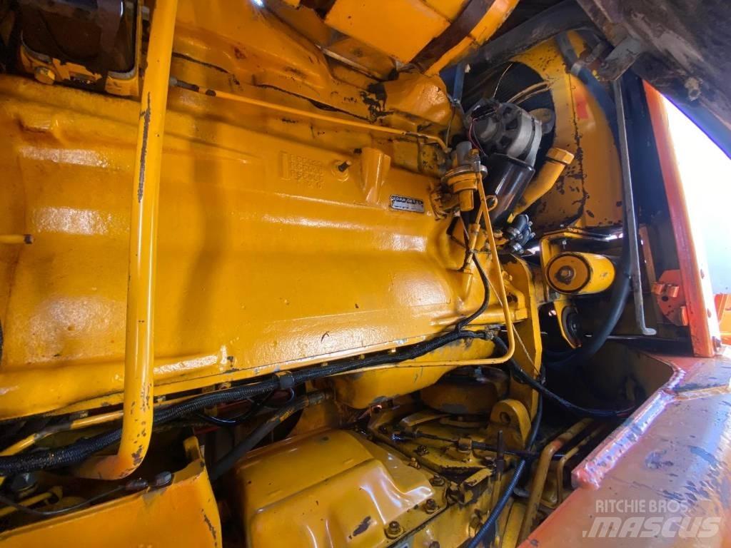 John Deere 570 A 平土機