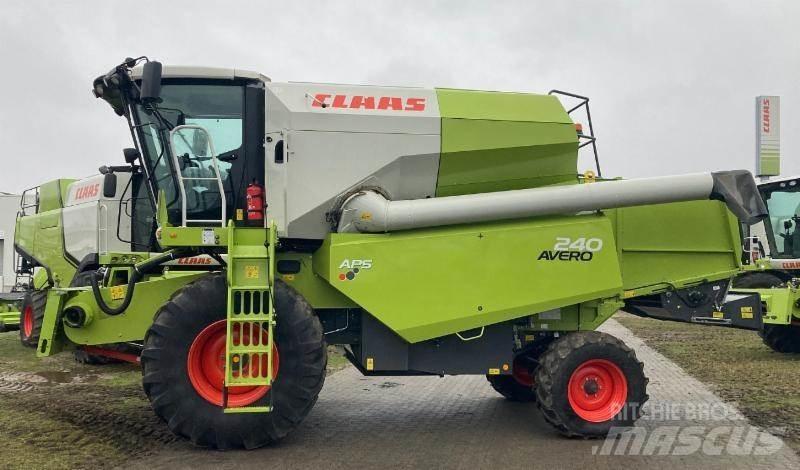 CLAAS AVERO 240 聯合收穫機