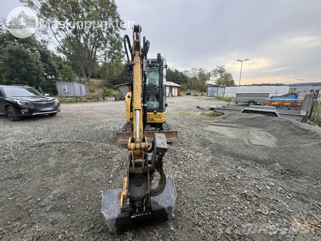 Komatsu PC 26 MR 小型挖土機/掘鑿機<7t(小型挖掘機)