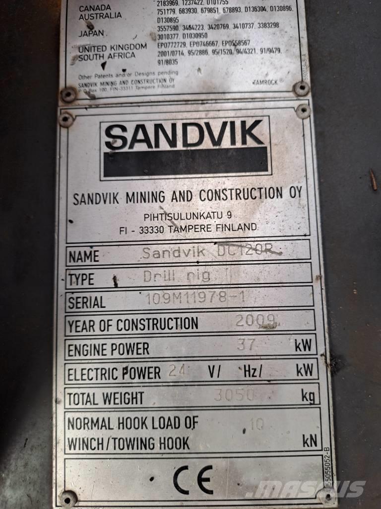 Sandvik DC 121R 鑽孔機