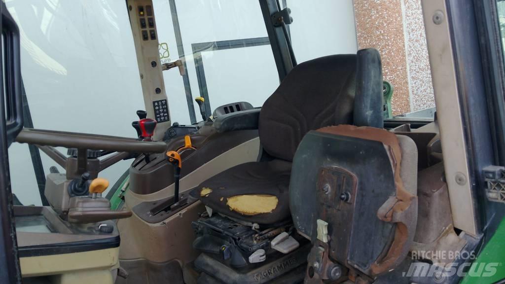 John Deere 5820 曳引機